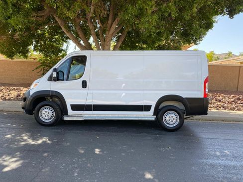 Used 2025 RAM ProMaster 2500 w/ U-Haul Equipment Group FWD image 56