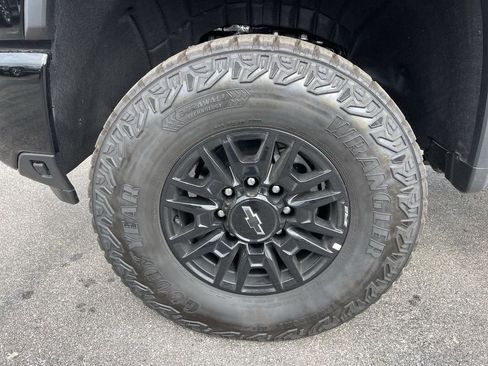 New 2025 Chevrolet Silverado 2500 ZR2 w/ Technology Package image 10