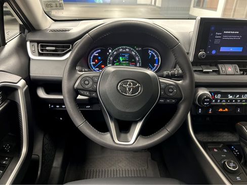 Used 2025 Toyota RAV4 XLE Premium w/ Weather Package AWD/4WD image 31