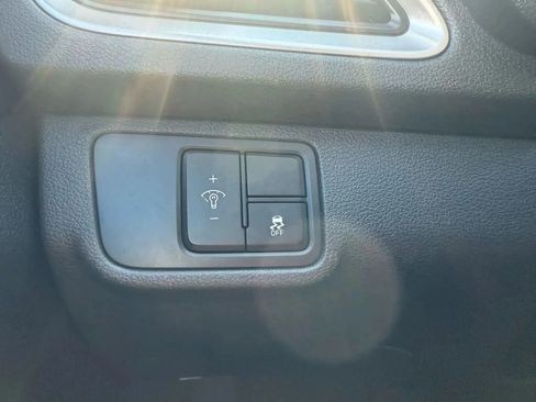 Used 2018 Hyundai Accent SE image 17