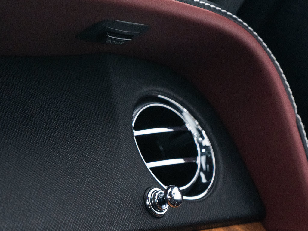 Certified 2023 Rolls-Royce Cullinan AWD/4WD image 49