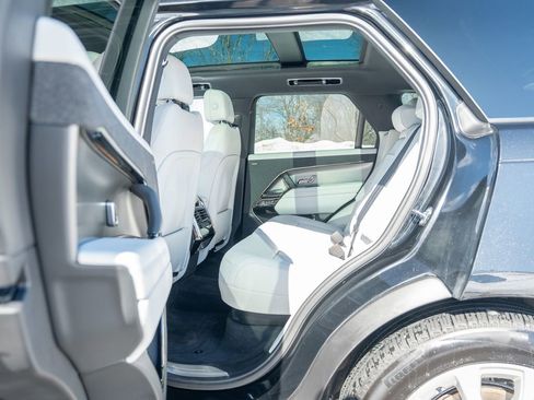 Certified 2025 Land Rover Range Rover Sport S image 34