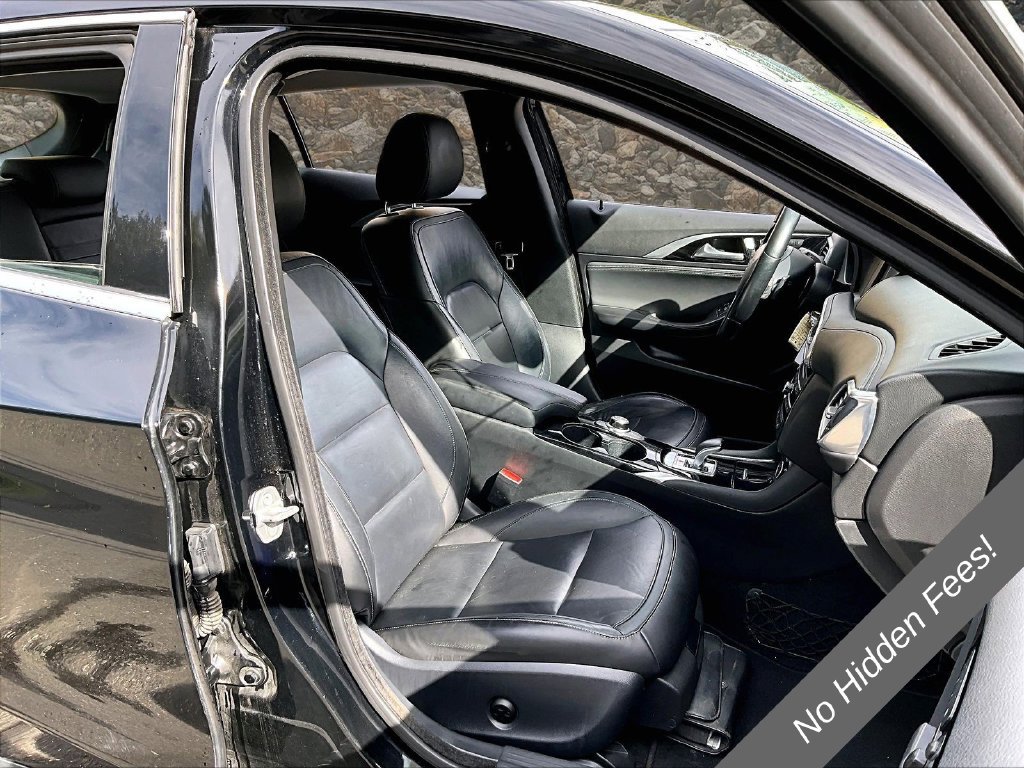Used 2017 INFINITI QX30 AWD image 7