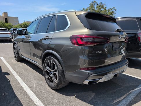 Used 2021 BMW X5 sDrive40i w/ Premium Package RWD image 4