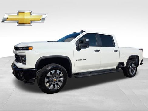 Certified 2024 Chevrolet Silverado 2500 Custom w/ Custom Value Package image 2