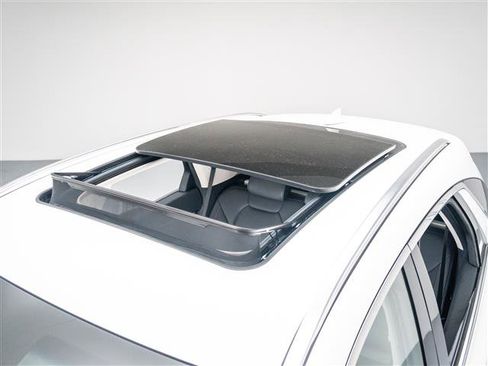 New 2026 Genesis GV70 2.5T Select image 16