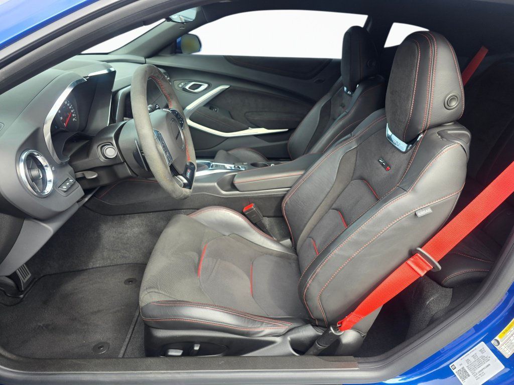 Used 2023 Chevrolet Camaro ZL1 RWD image 12