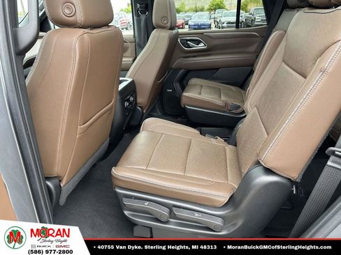 Certified 2022 Chevrolet Tahoe High Country w/ Premium Package 2 AWD/4WD image 13