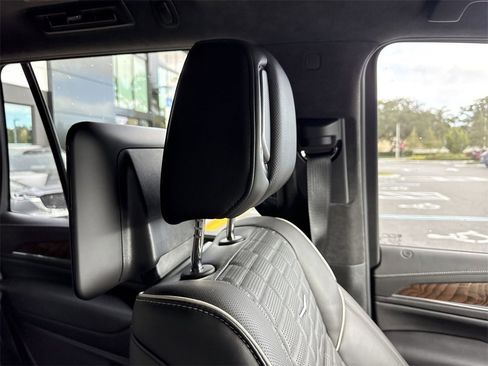 Used 2023 Cadillac Escalade Sport Platinum w/ LPO, ONYX Package image 18