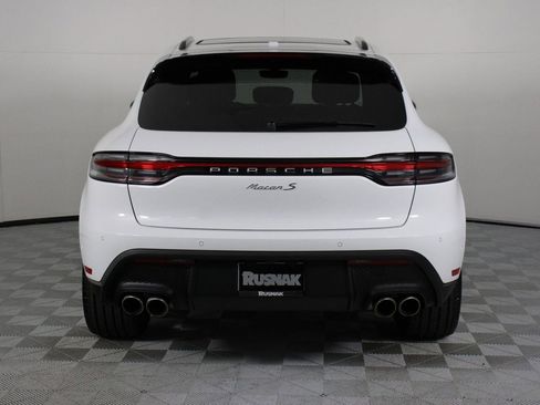 Certified 2025 Porsche Macan S image 6