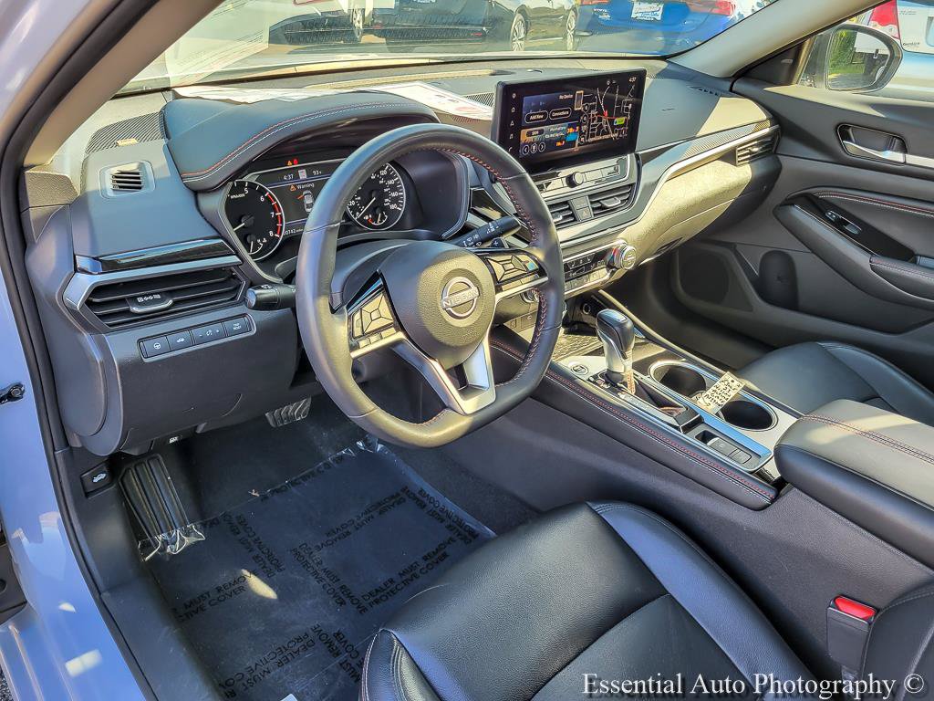 Used 2023 Nissan Altima 2.0 SR FWD image 10