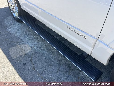 Used 2015 Ford Expedition Platinum AWD/4WD image 10
