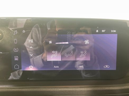 Used 2024 Buick Envista Preferred w/ Convenience I Package image 19