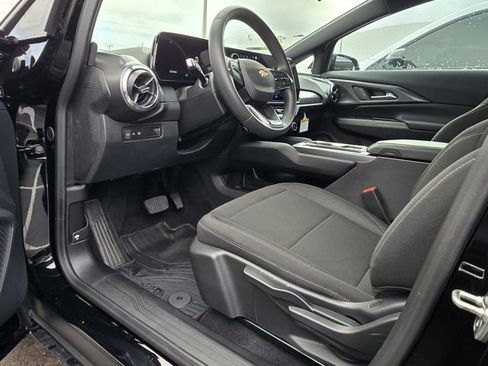 Used 2026 Chevrolet Equinox EV LT w/ LPO, All-Weather Mat Package FWD image 10