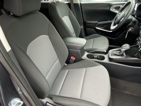 Used 2023 Kia Soul LX w/ Option Group 015 image 25