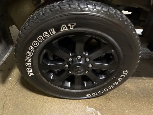 Used 2018 RAM 2500 Tradesman w/ Chrome Appearance Group image 4