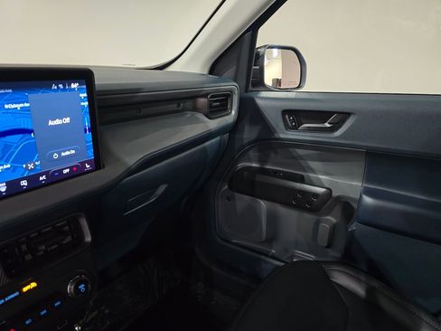 New 2025 Ford Maverick Lariat w/ Black Appearance Package image 30