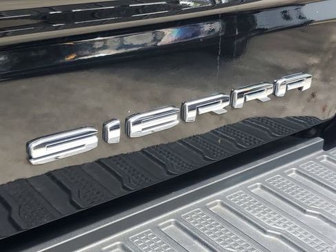 Used 2023 GMC Sierra 1500 Denali w/ Denali Reserve Package AWD/4WD image 9