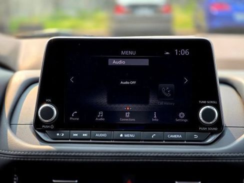 Used 2023 Nissan Rogue SV FWD image 20