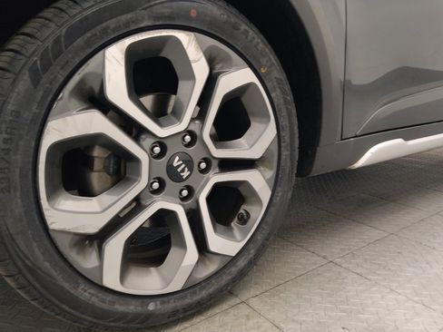 Used 2021 Kia Soul X-Line FWD image 31