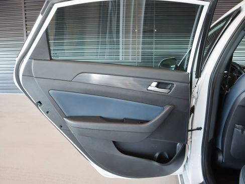 Used 2019 Hyundai Sonata Limited image 27