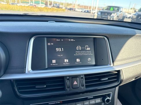 Used 2020 Kia Optima LX image 23