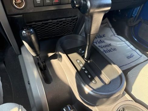 Used 2009 Jeep Wrangler Unlimited Rubicon w/ Dual Top Group AWD/4WD image 30