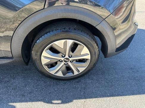 Used 2019 Kia Niro EX w/ Cold Weather Package 2.0 image 30