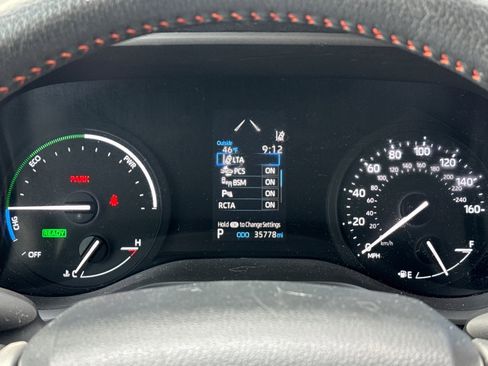 Used 2023 Toyota Sienna XSE image 19