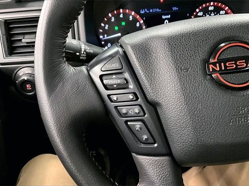 Used 2024 Nissan Titan PRO-4X w/ Pro-4x Convenience Package image 24