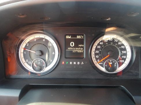 Used 2017 RAM 1500 Express w/ Black Ram 1500 Express Group image 10