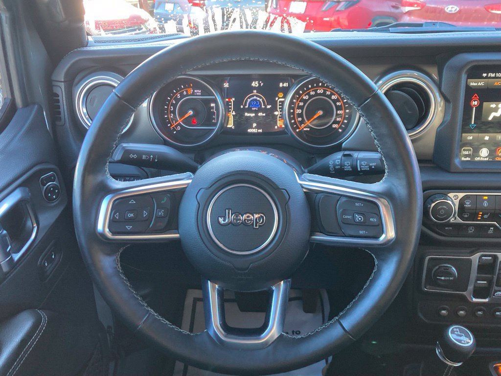 Used 2018 Jeep Wrangler Unlimited Sahara AWD/4WD image 6