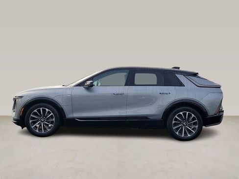 Used 2025 Cadillac Lyriq Sport image 4