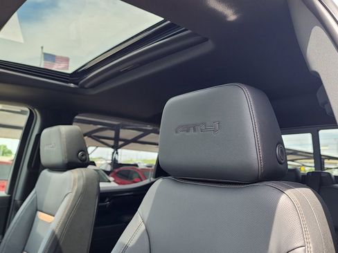 New 2026 GMC Sierra 1500 AT4 w/ AT4 Premium Package AWD/4WD image 18