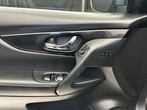 Used 2020 Nissan Rogue SL AWD/4WD image 21