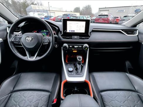 Used 2024 Toyota RAV4 Adventure image 15