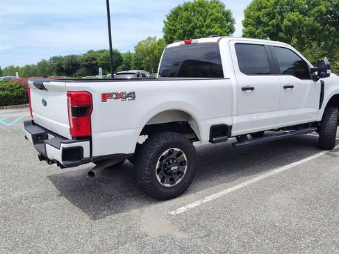 Used 2024 Ford F250 XL w/ STX Appearance Package AWD/4WD image 3