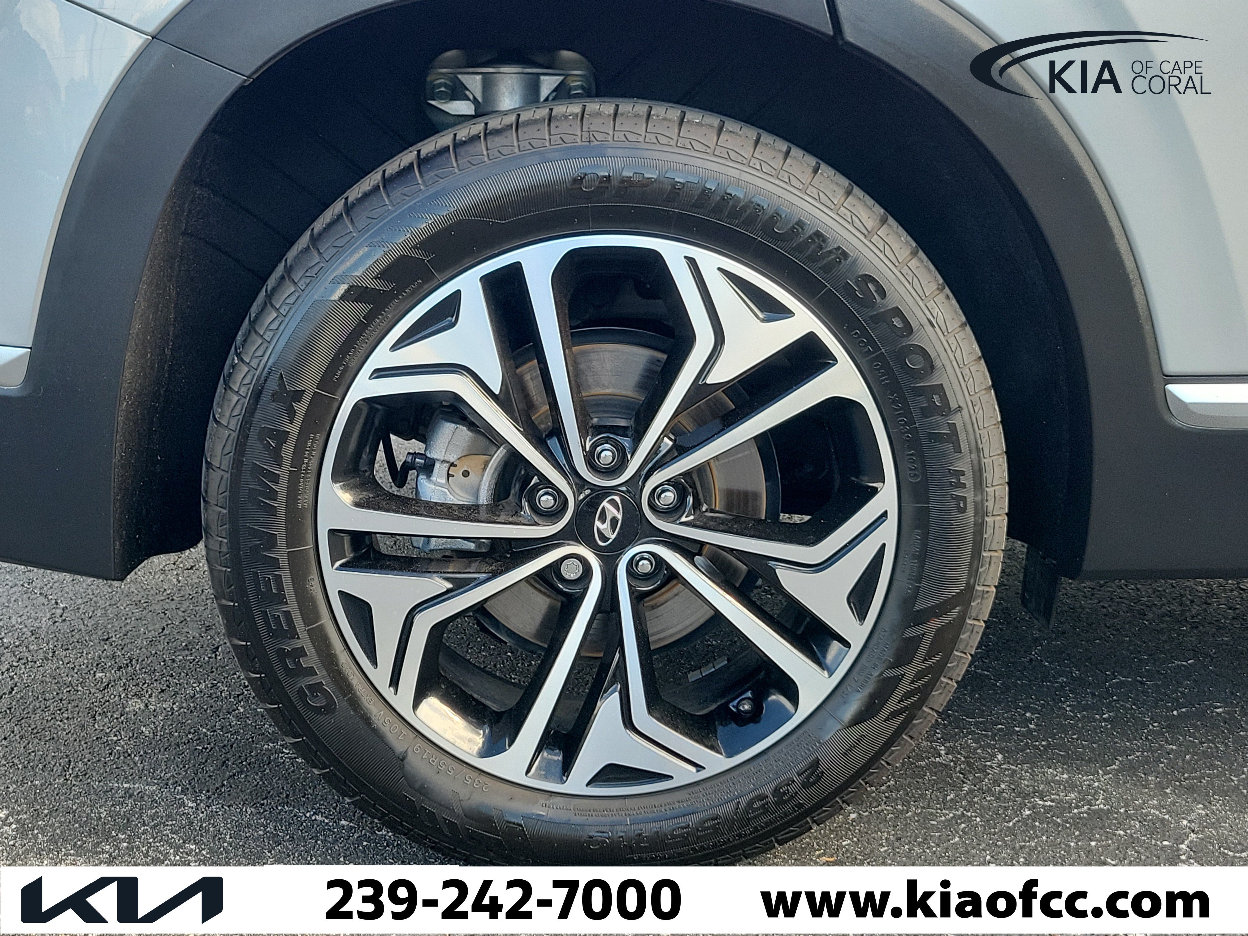 Used 2020 Hyundai Santa Fe SEL w/ Cargo Package FWD image 9
