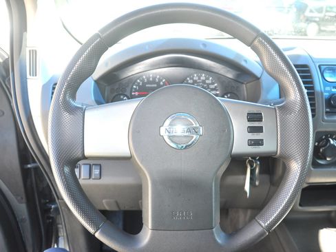 Used 2006 Nissan Frontier SE w/ (P01) Power Pkg RWD image 15