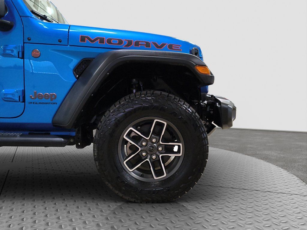 Used 2024 Jeep Gladiator Mojave w/ Technology Group AWD/4WD image 11