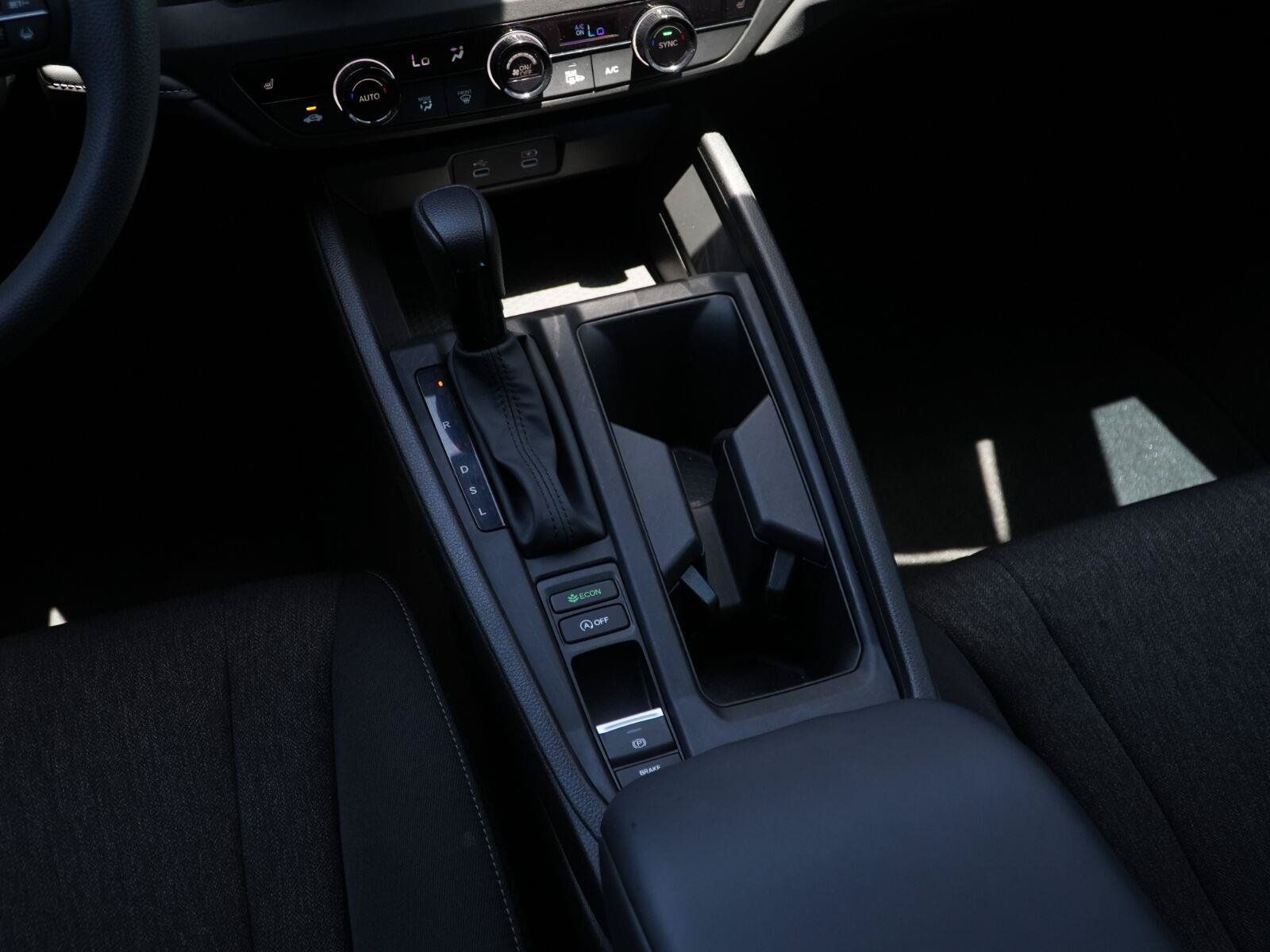 Used 2025 Honda Accord SE image 27