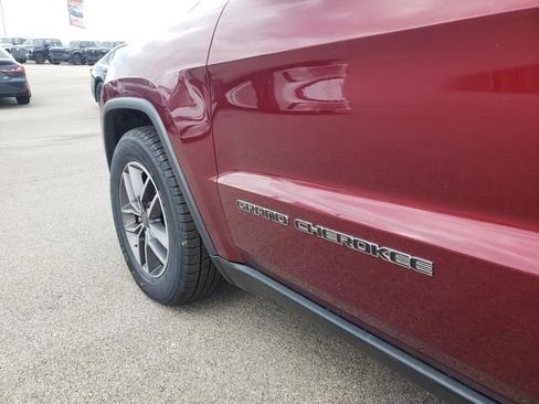 Used 2019 Jeep Grand Cherokee Limited image 8