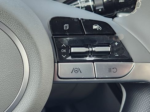 New 2026 Hyundai Elantra Sport FWD image 33