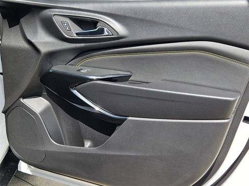 New 2026 Chevrolet Trax LT w/ Driver Confidence Package FWD image 21