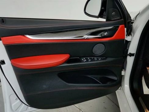 Used 2018 BMW X6 M w/ Executive Package image 20