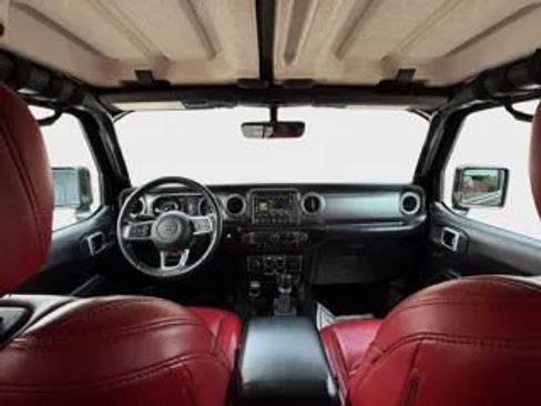 Used 2020 Jeep Gladiator Overland AWD/4WD image 11