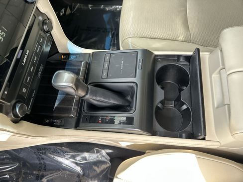 Used 2023 Lexus GX 460 Premium w/ Accessory Package AWD/4WD image 21