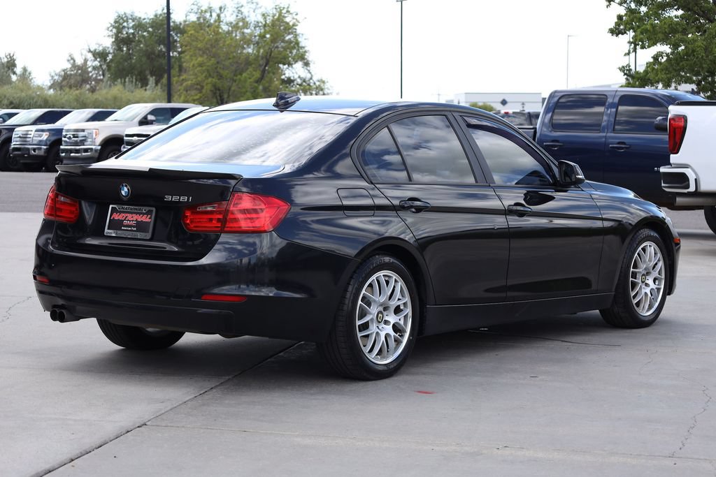 Used 2015 BMW 328i Sedan RWD image 6