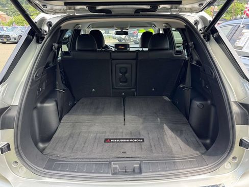 Used 2022 Mitsubishi Outlander SEL AWD/4WD image 11