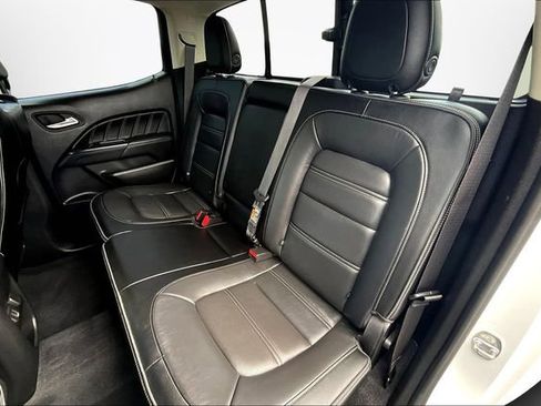 Used 2022 GMC Canyon Denali image 25